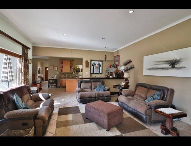 4 BEDROOM HOUSE FOR SALE IN NEW REDRUTH